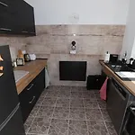 Apartamento Four Flowers Siófok