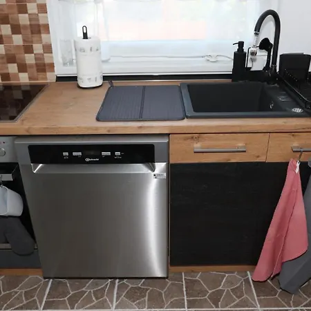 Four Flowers Apartmán