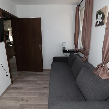 Apartmán Four Flowers Siófok